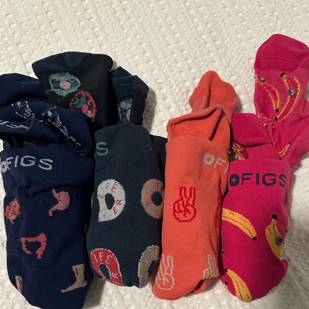 Lot of 4 Figs Compression Socks